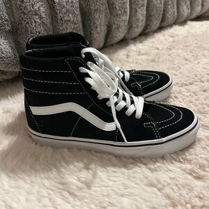 VANS Sk8-Hi Black & White Shoes